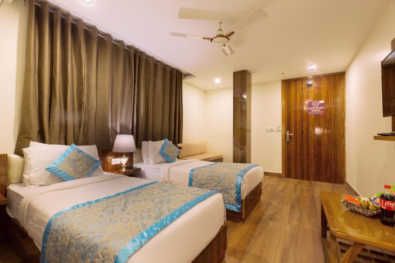 Hotel Viva Palace New Delhi Bagian luar foto
