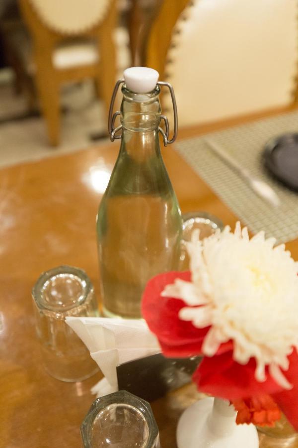 Hotel Viva Palace New Delhi Bagian luar foto