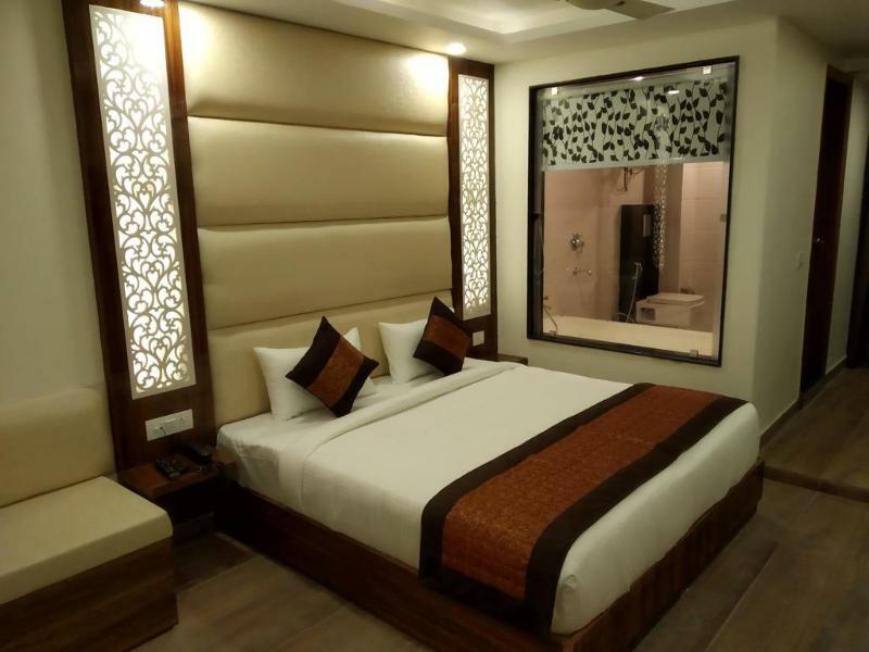 Hotel Viva Palace New Delhi Bagian luar foto