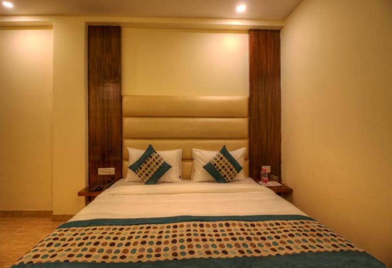Hotel Viva Palace New Delhi Bagian luar foto